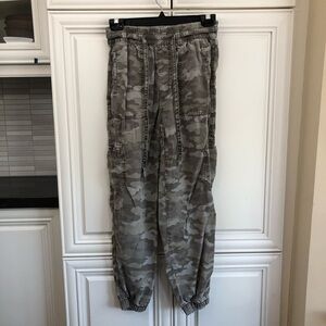 American Eagle Lyocell women’s joggers